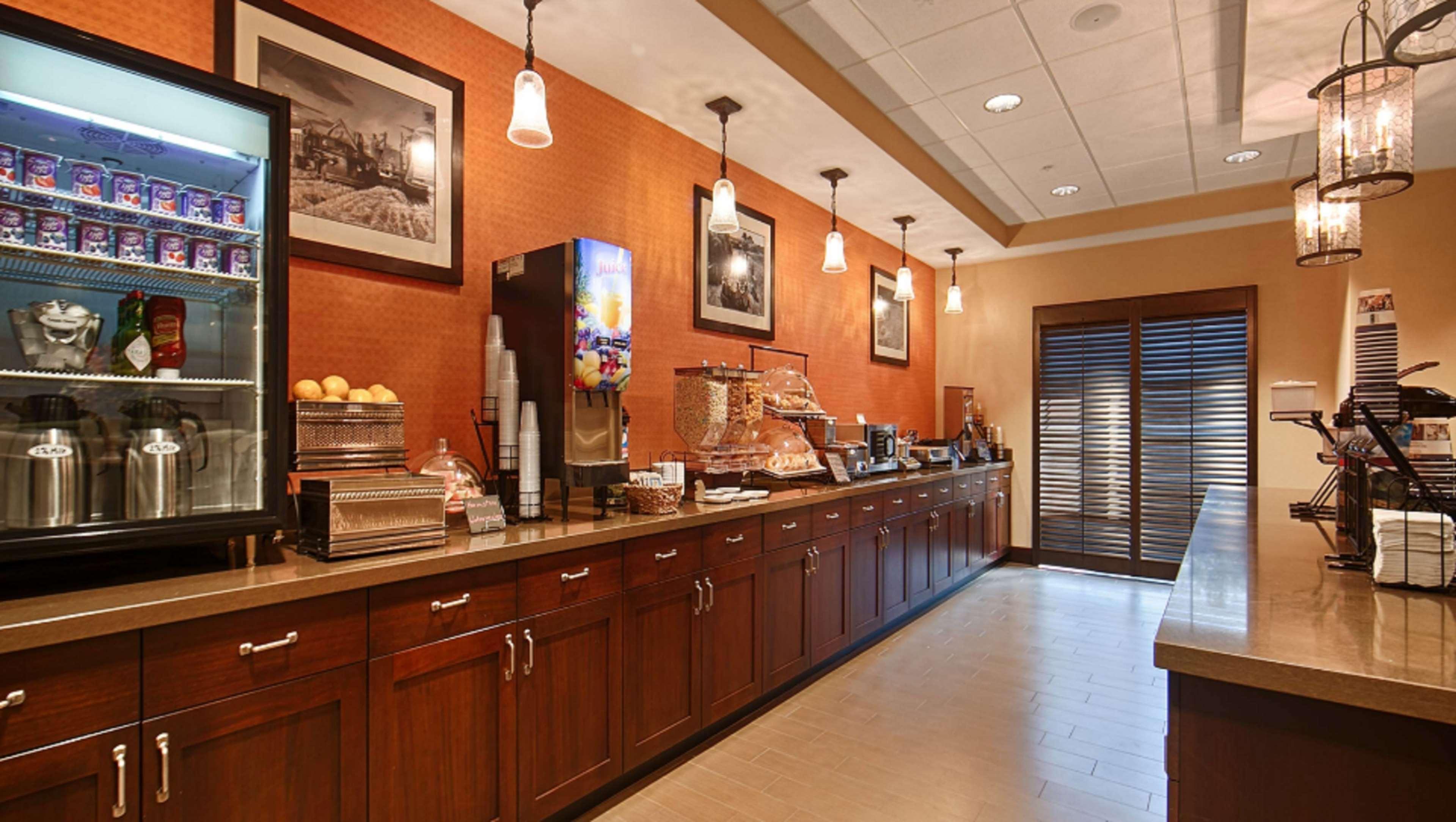 Best Western Plus Dayton Екстериор снимка